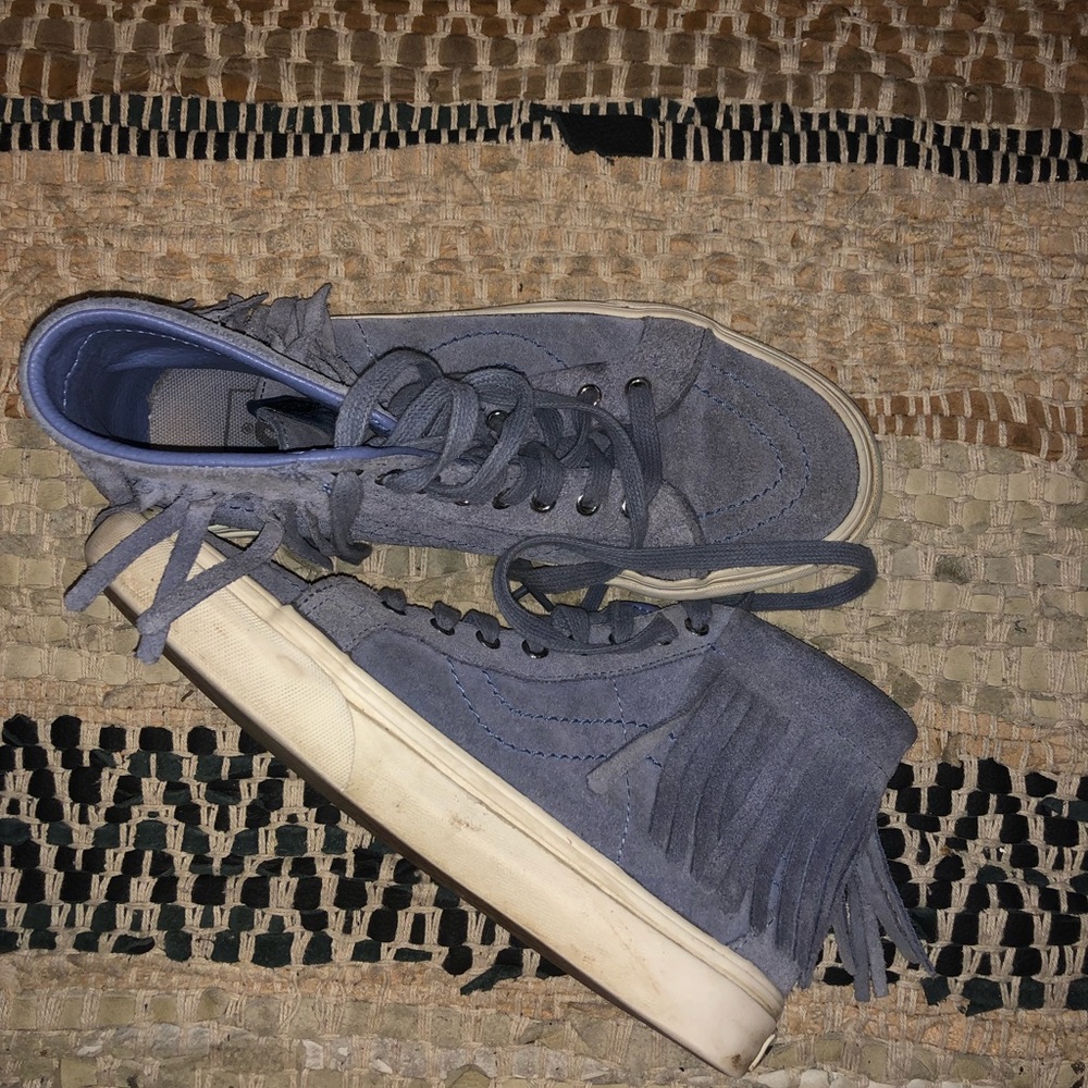 FRINGE SUEDE VANS